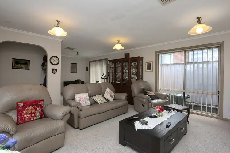 Fourth view of Homely unit listing, 1/4 Lang Road, Mount Waverley VIC 3149