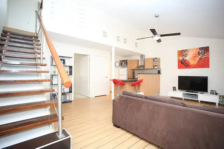 Fifth view of Homely unit listing, 10/30 Sportsman Avenue, Mermaid Beach QLD 4218