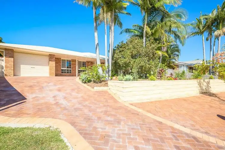 10 Fathom Court, Banksia Beach QLD 4507