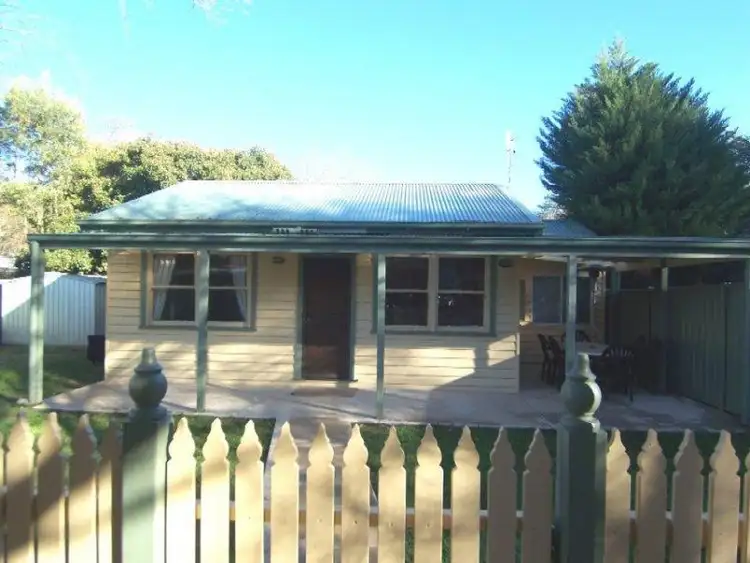 Main view of Homely unit listing, 3/50 Delany Ave, Bright VIC 3741