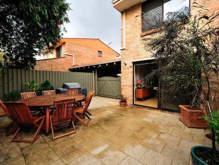 9/23 Thurlow  Avenue, Yokine WA 6060