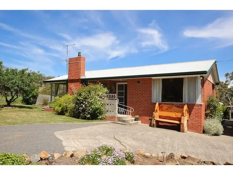 105 Saddle Road, New Norfolk TAS 7140