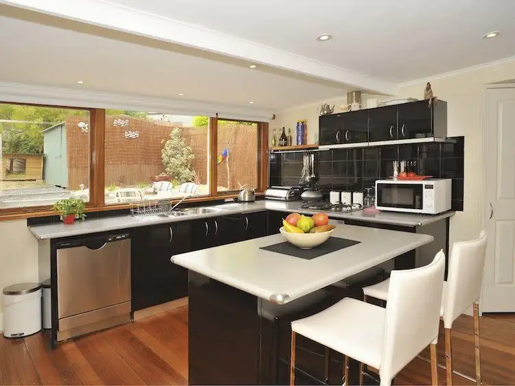 132 Augusta Road, Lenah Valley TAS 7008
