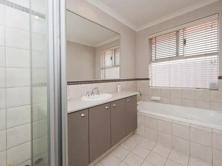 Sixth view of Homely house listing, 4 Satinwood Court, Thornlie WA 6108