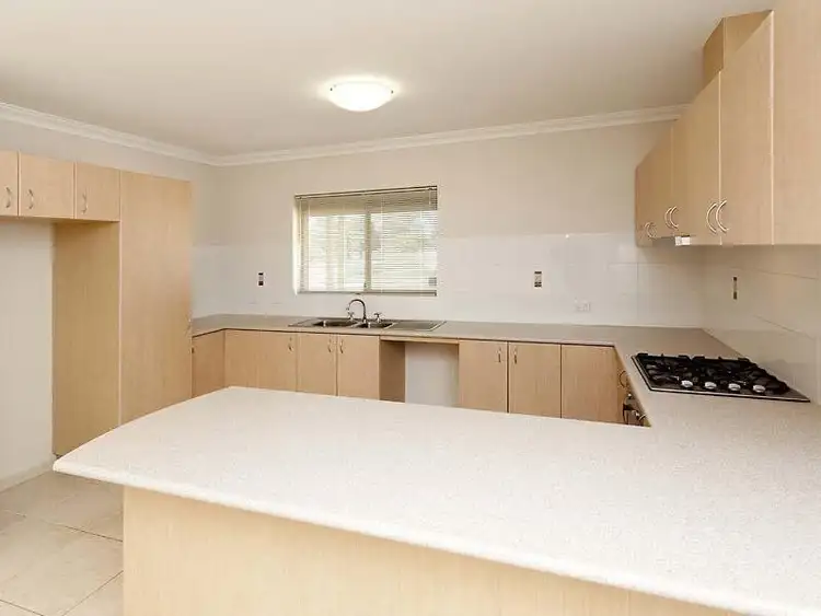 Fifth view of Homely villa listing, 6/1 Cranwell Street, Thornlie WA 6108