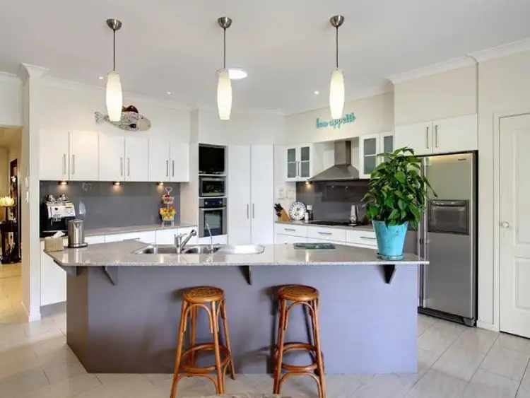 Sixth view of Homely house listing, 10 Lasiandra Close, Suffolk Park NSW 2481