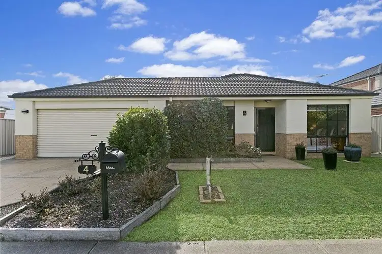 4 ASHBROOK WAY, Cranbourne West VIC 3977