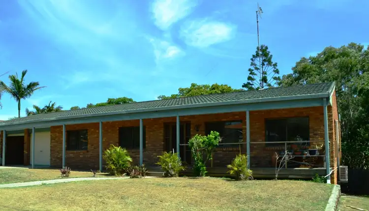 9 Dame Patti Drive, Sunrise Beach QLD 4567