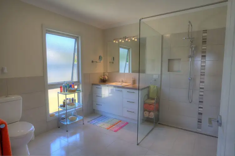 Sixth view of Homely house listing, 8 Karnu Court, Bright VIC 3741
