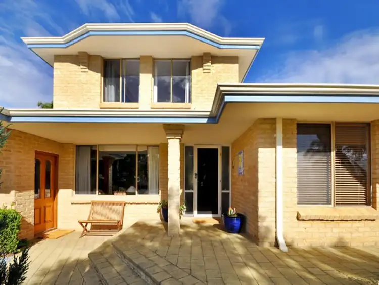 Second view of Homely house listing, 7 Sawley Court, Carine WA 6020