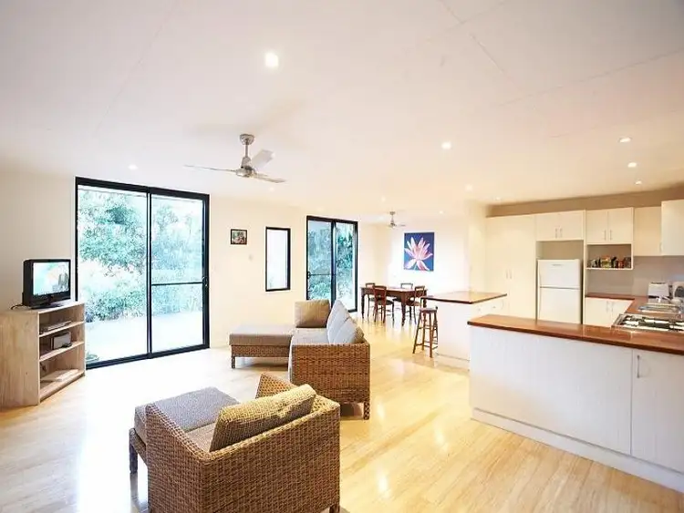 Sixth view of Homely house listing, 10 Dinjerra Place, Mullumbimby NSW 2482