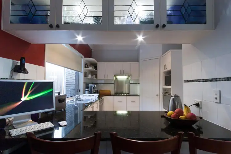 8 Rachele Close, Forest Lake QLD 4078