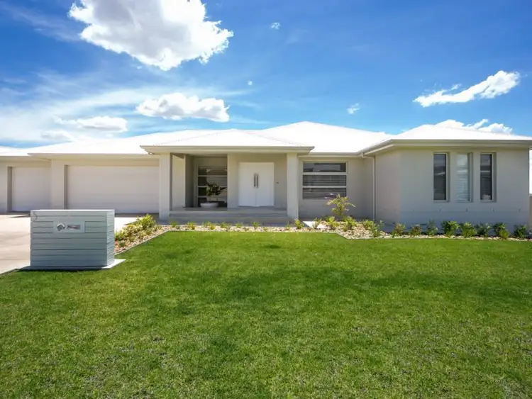 Main view of Homely house listing, 5 Buckley Court, Lake Albert NSW 2650