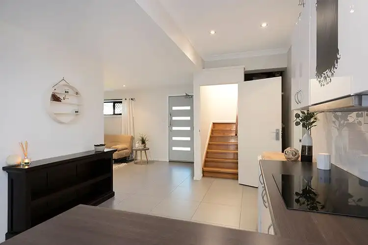 Third view of Homely house listing, 7 KENROSE STREET, Carina QLD 4152