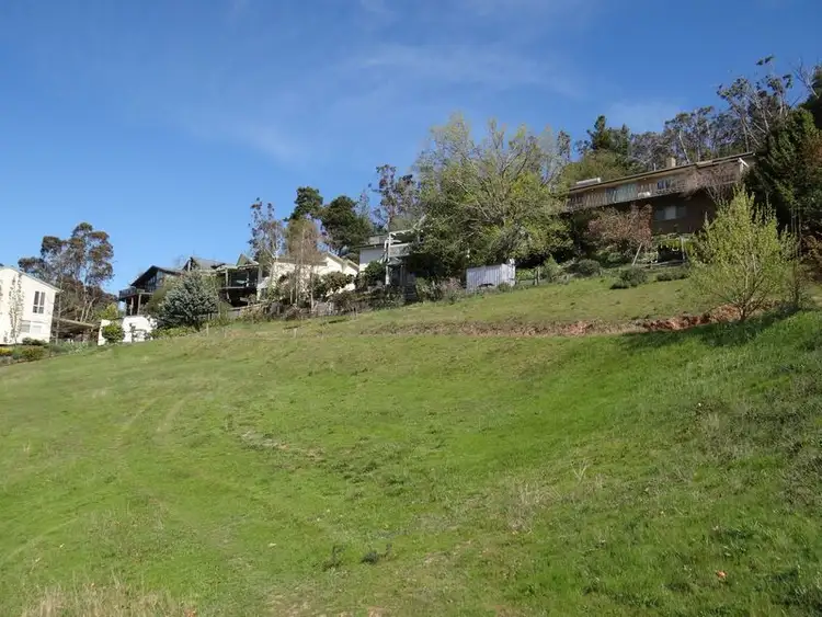 9 Rebecca Drive, Bright VIC 3741