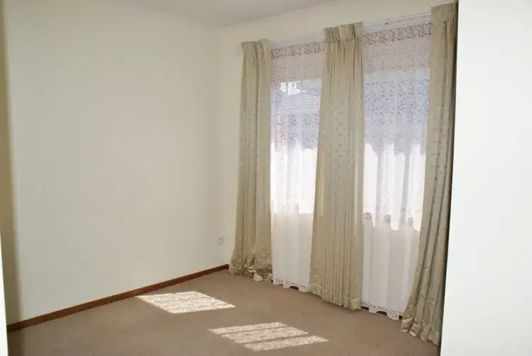 Sixth view of Homely unit listing, 1/10 Paull Court, Moe VIC 3825