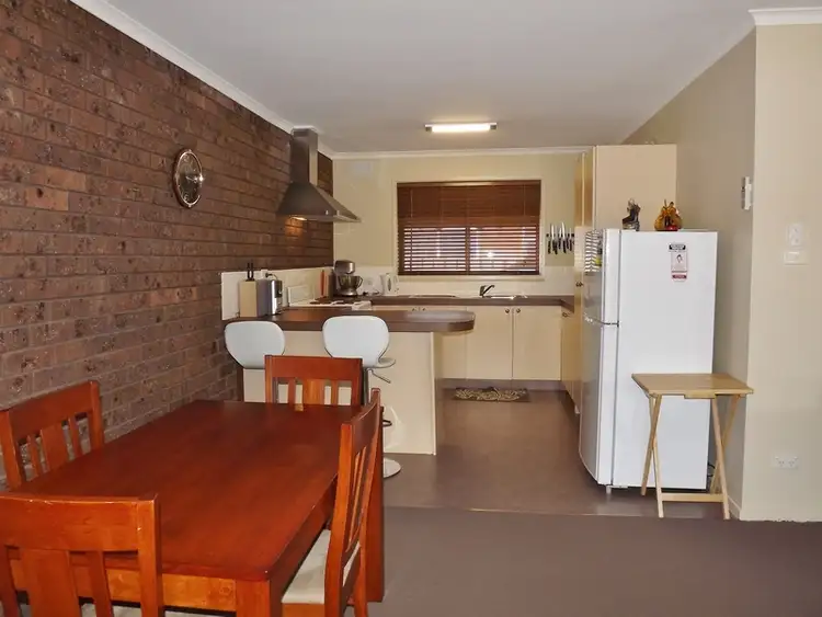 Sixth view of Homely unit listing, 2/2 O'Reilly Court, Moe VIC 3825