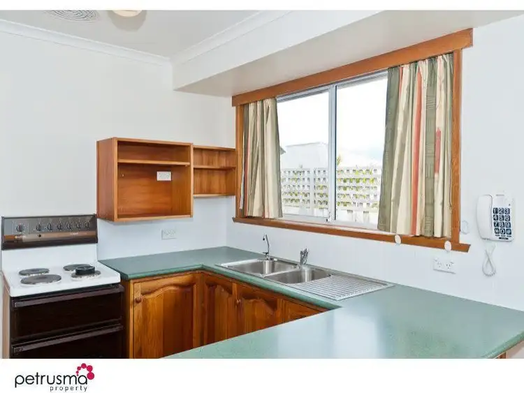 Sixth view of Homely unit listing, 4/12 Milford Street, Lindisfarne TAS 7015