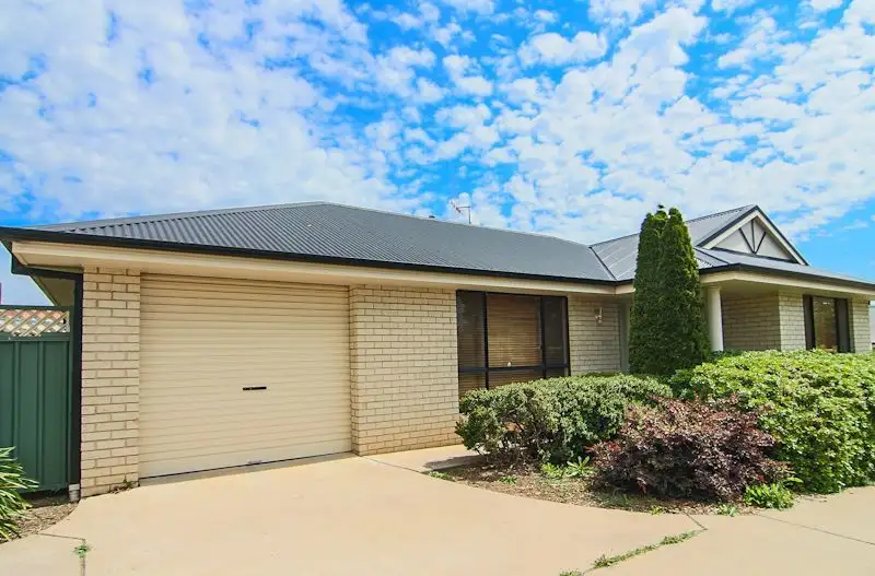 Main view of Homely unit listing, 1/111a Autumn Street, Orange NSW 2800
