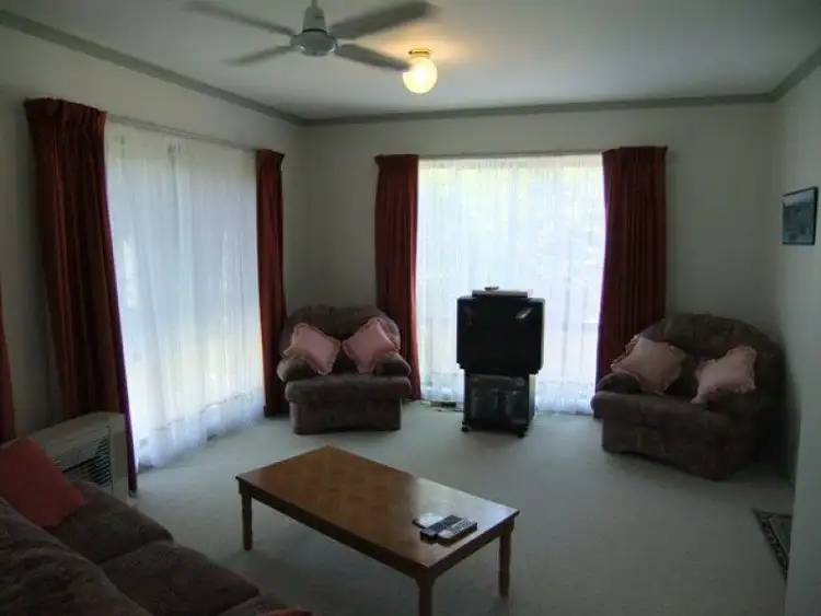 Fourth view of Homely townhouse listing, 1 Lewis Close, Bright VIC 3741