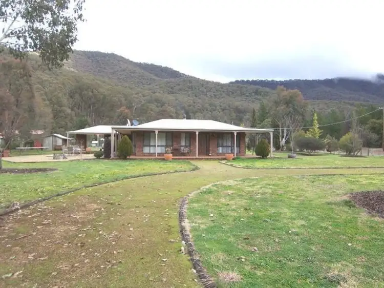 Third view of Homely house listing, 3 Pine Crt, Freeburgh VIC 3741