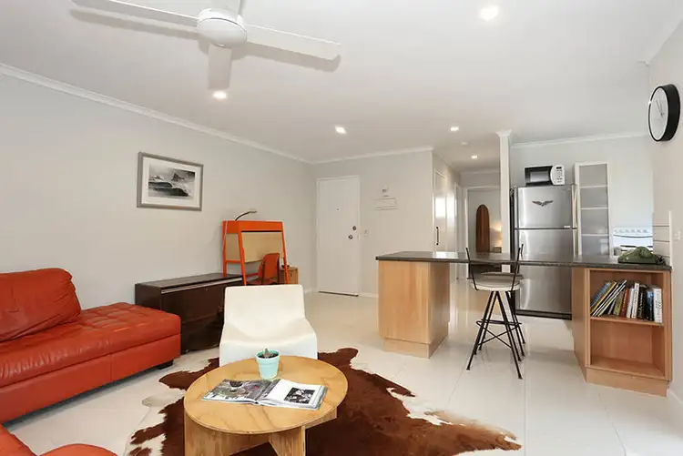 Third view of Homely unit listing, 6/7 Allara Avenue, Palm Beach QLD 4221