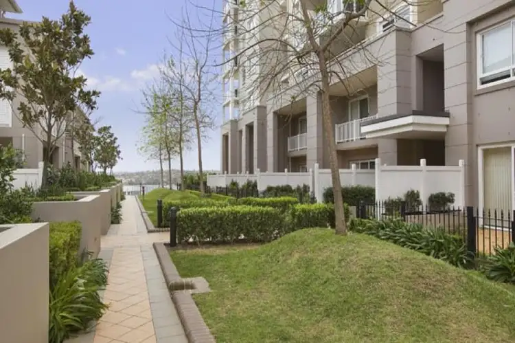 Unit 42/5 WOODLANDS Avenue, Breakfast Point NSW 2137