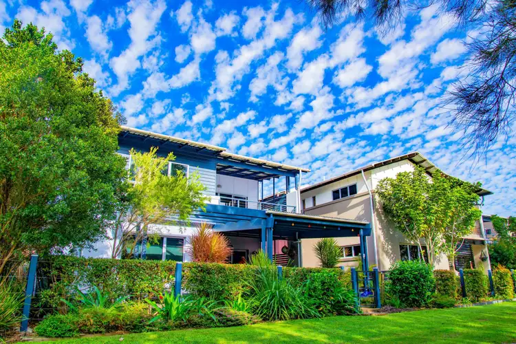 121/8 Spinnaker Drive, Sandstone Point QLD 4511