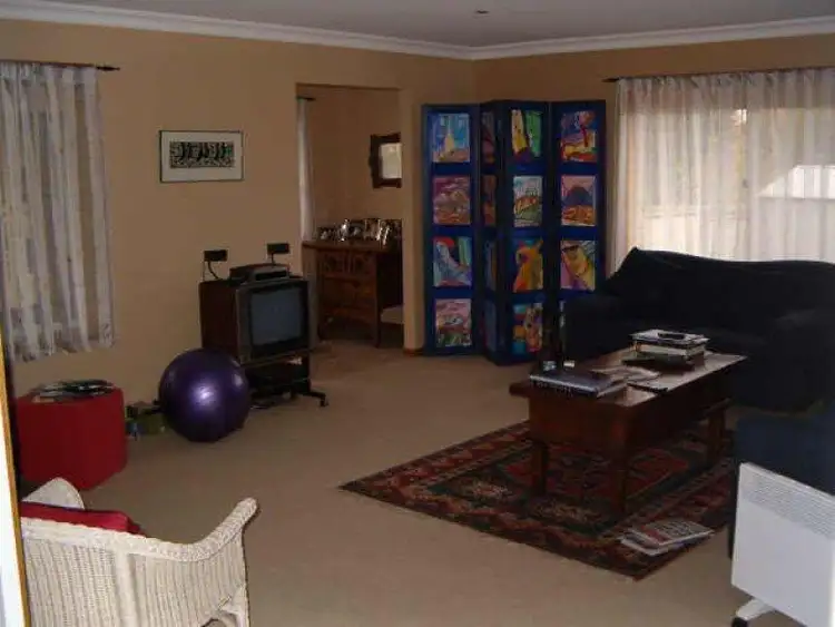 Sixth view of Homely unit listing, 1/74 Walkers Lne, Bright VIC 3741