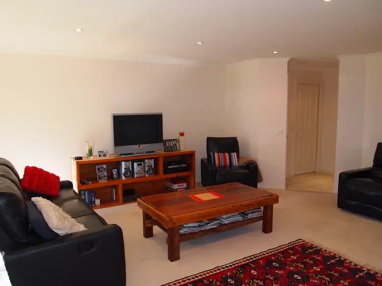 Third view of Homely townhouse listing, 6/27 Toorak Road, Bright VIC 3741