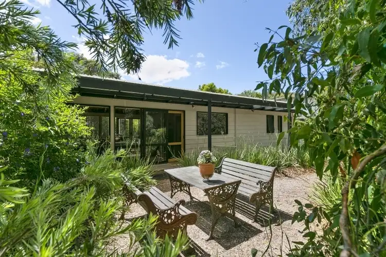 40 Boyd Avenue, Moggs Creek VIC 3231