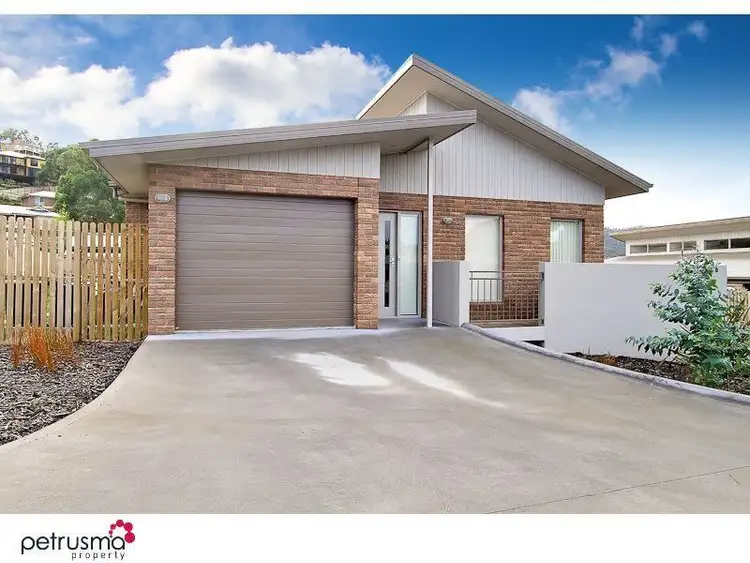 Main view of Homely unit listing, 2/10 Flagstaff Gully Road, Lindisfarne TAS 7015