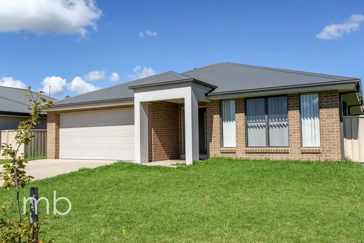 33 Robinson Court, Orange NSW 2800