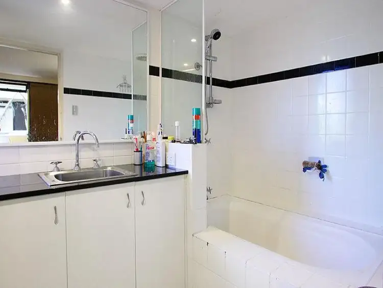 Third view of Homely studio listing, 306/8 Ward Avenue, Elizabeth Bay NSW 2011