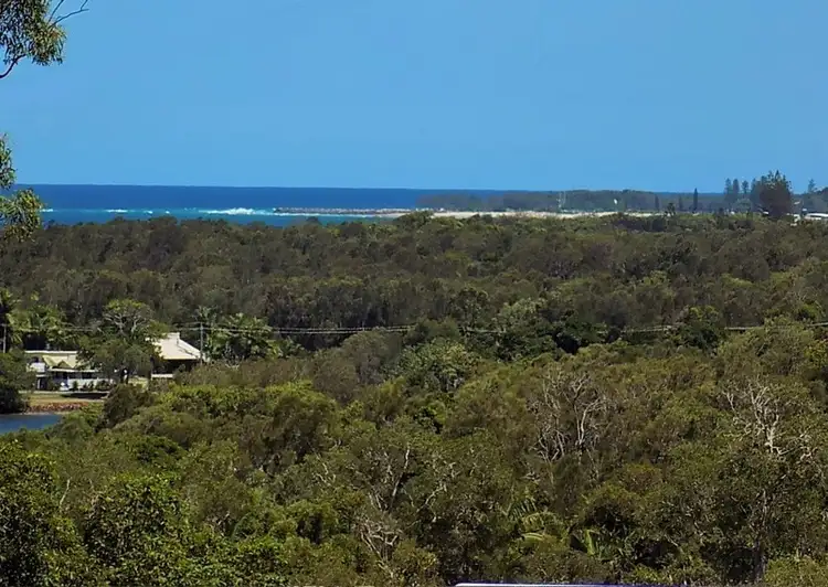Second view of Homely house listing, 7 Martinelli Avenue, Banora Point NSW 2486