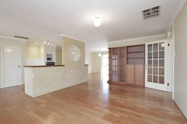 Fifth view of Homely house listing, 6 Firefalls Close, Huntingdale WA 6110
