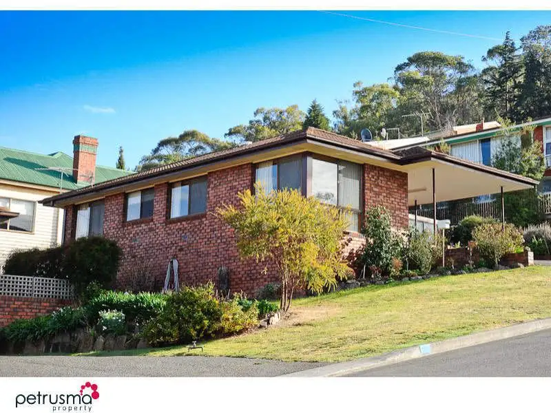Main view of Homely villa listing, 2/32 Natone Street, Lindisfarne TAS 7015