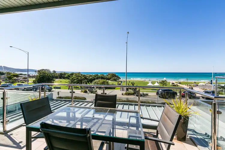 2 & 3/132 Mountjoy Parade, Lorne VIC 3232