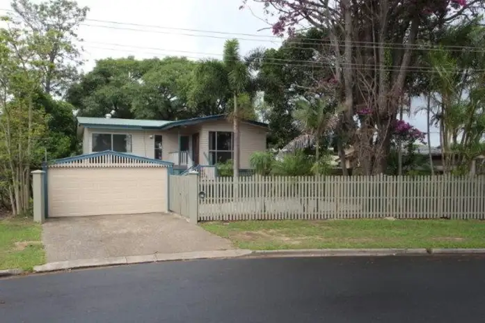 27 Storey Rd, Kallangur QLD 4503