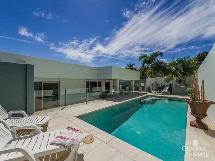 2 Torquay Place, Arundel QLD 4214