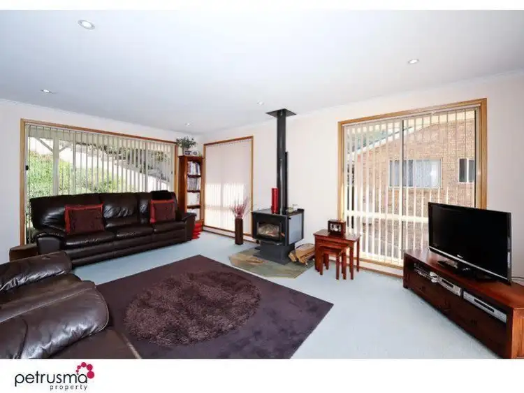 Fifth view of Homely house listing, 2 Bimbadeen Court, West Hobart TAS 7000