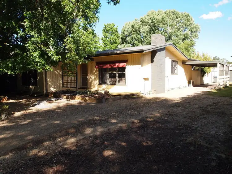 20 Bailey Street, Porepunkah VIC 3740