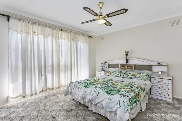 Fifth view of Homely house listing, 10 HIGHVIEW AVENUE, Cranbourne VIC 3977