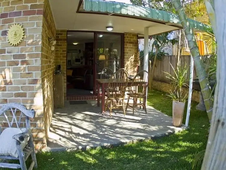Second view of Homely unit listing, 1/5 Jackwood Court, Suffolk Park NSW 2481
