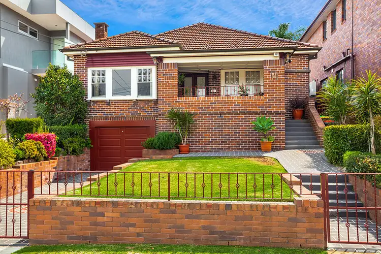 84 Burnell Street, Russell Lea NSW 2046