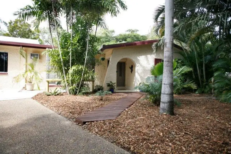 5 Elm Court, Bushland Beach QLD 4818