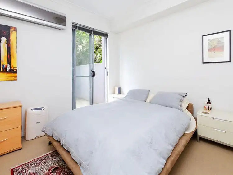 Fourth view of Homely apartment listing, 3/11 Flood Street, Bondi NSW 2026