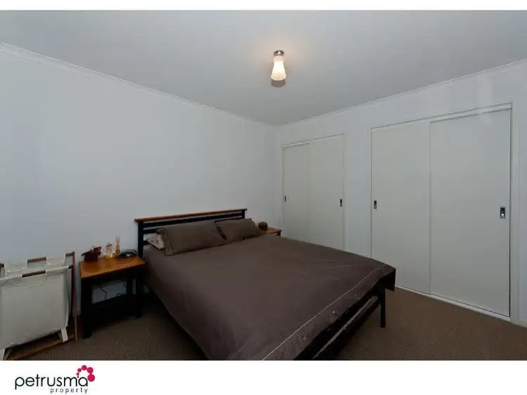 Fifth view of Homely villa listing, 2/20 Raleigh Court, Howrah TAS 7018