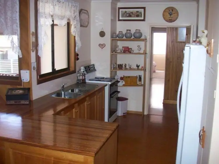 Fifth view of Homely house listing, 9 Bird Avenue, Myrtleford VIC 3737