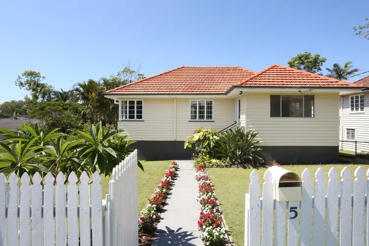 5 Lichfield Street, Carina QLD 4152